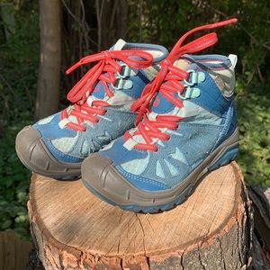 Merrell Capra Mid Waterproof Kid’s Hiking Boot - 10M